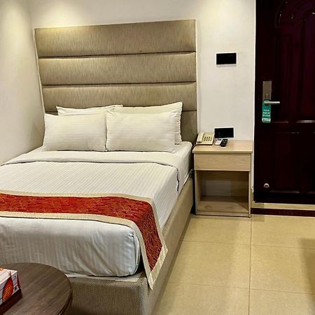 Marino Hotel - Best Near Airport ダッカ エクステリア 写真